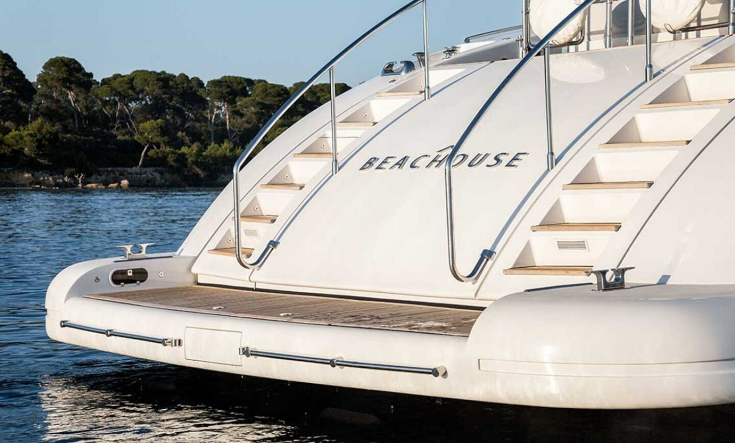 Beachouse yacht for Sale 26