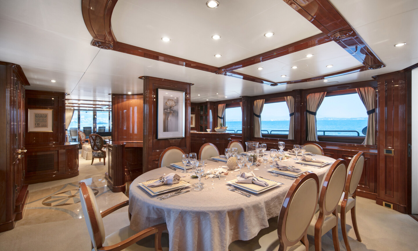 DXB yacht for Charter 8