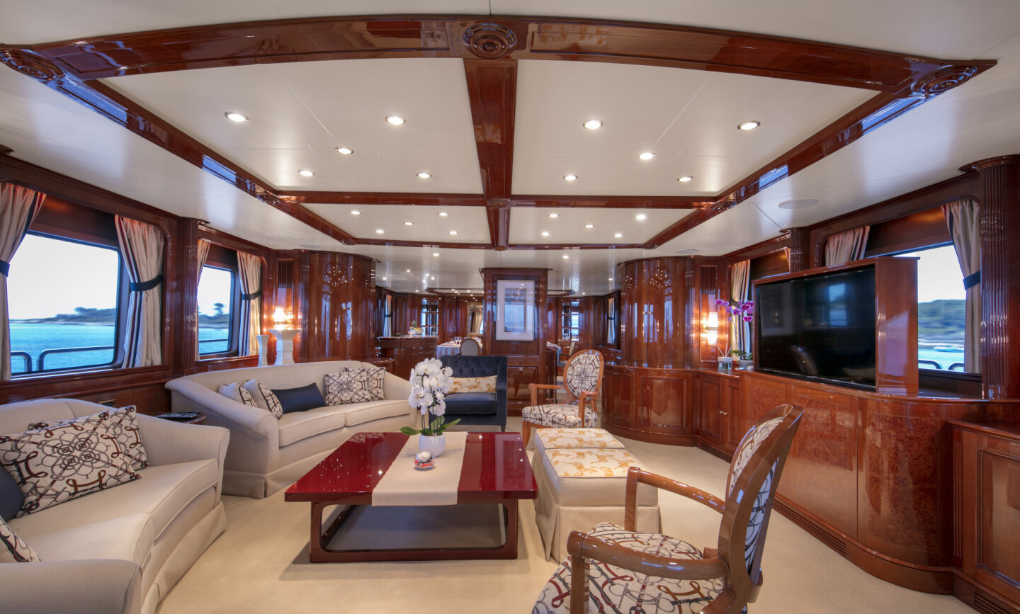 DXB yacht for Charter 6