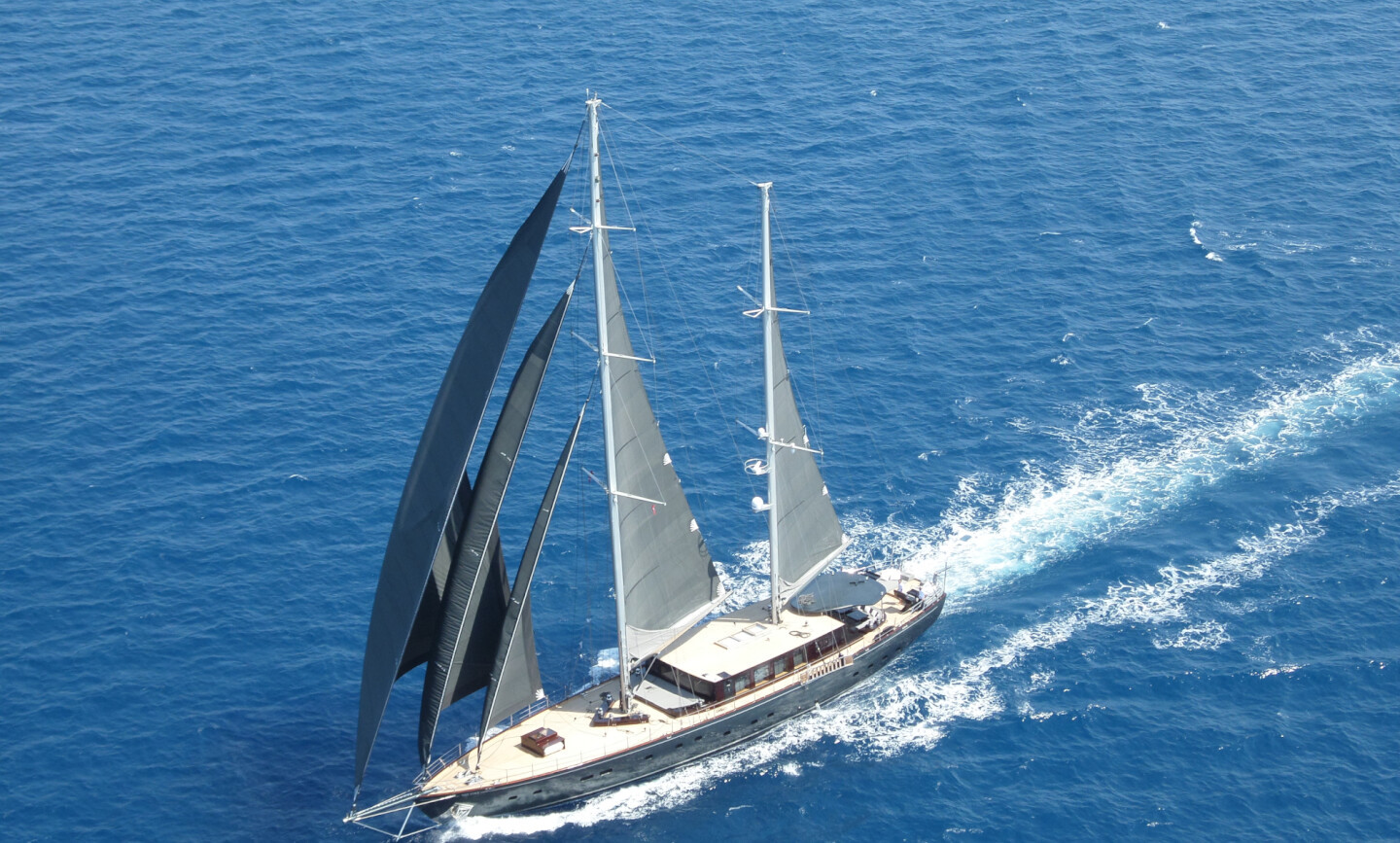 Roxstar yacht for Charter 3
