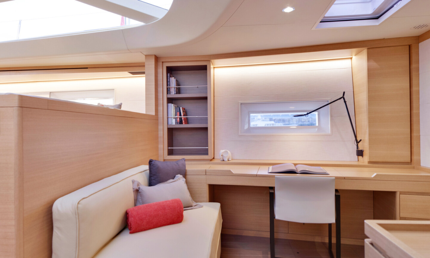 Crossbow yacht for Charter 8